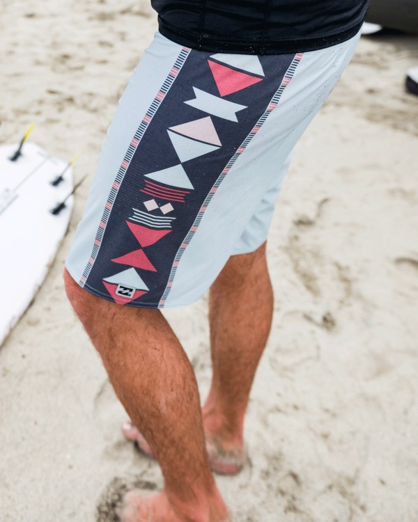 0 Sundays 18.5"- Airlite Performance Boardshorts for Men  24A081501 Billabong