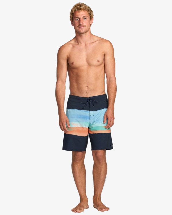 3 Sundays 18.5" - Airlite Performance Boardshorts für Männer Schwarz 24A081501 Billabong