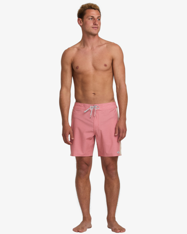 3 Kirra - Performance-Boardshorts für Männer Rosa 24A081504 Billabong