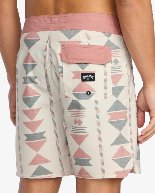 8 Good Times Pro 18.5" Beige 24A081505 Billabong