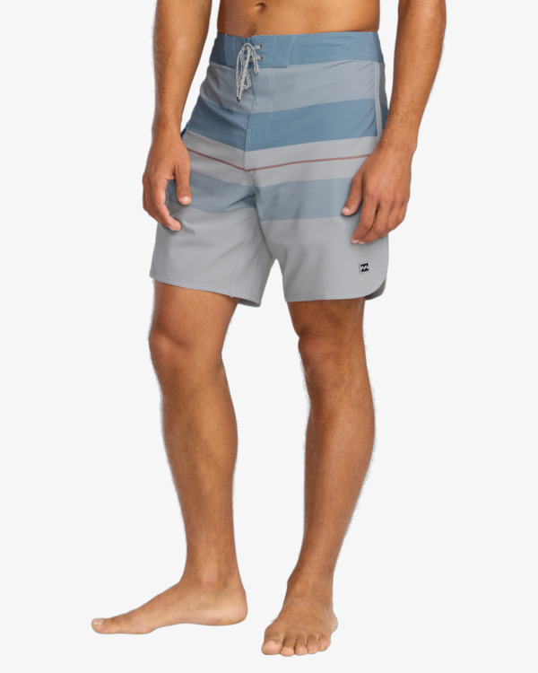 3 73 Pro 17.5" - Performance boardshort voor Heren Blue 24A081509 Billabong