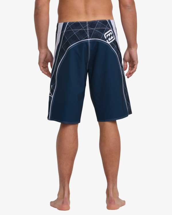 4 Fluid 2K Pro 21" - Performance-Boardshorts für Männer Blau 24A081522 Billabong