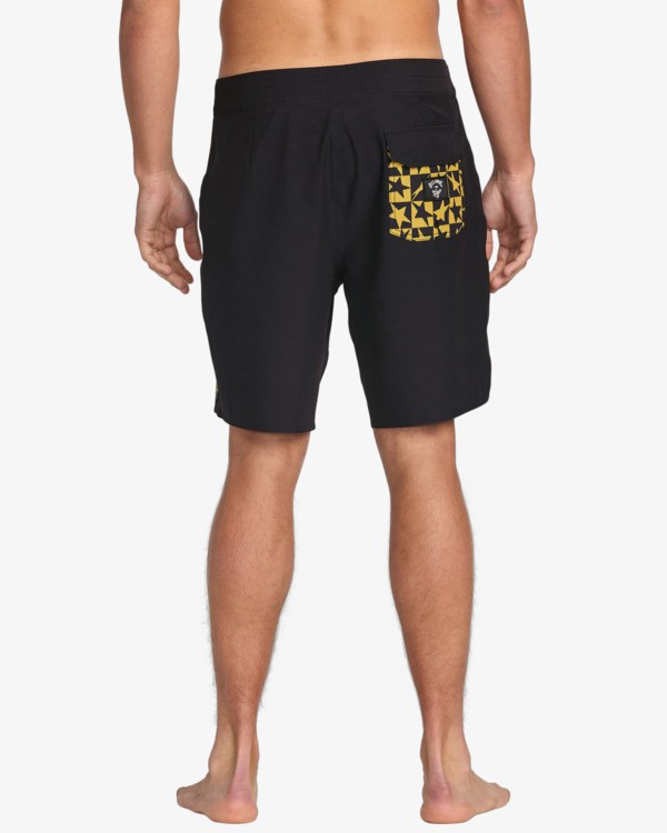 5 Mami Wata Black Star Surf Pro - 18.5" Boardshorts for Men Black 24A082507 Billabong