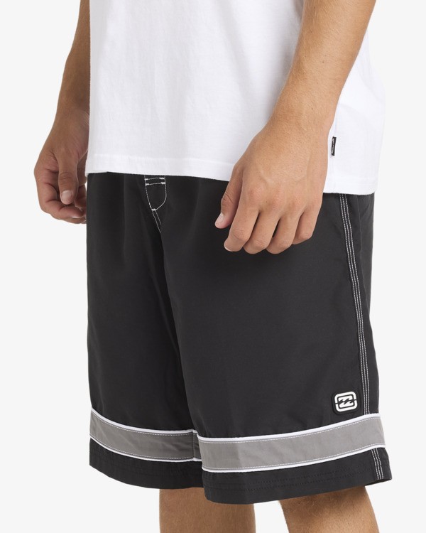 8 Throw Ons 2.0 21" - Swim Shorts for Men Black 24A253574 Billabong