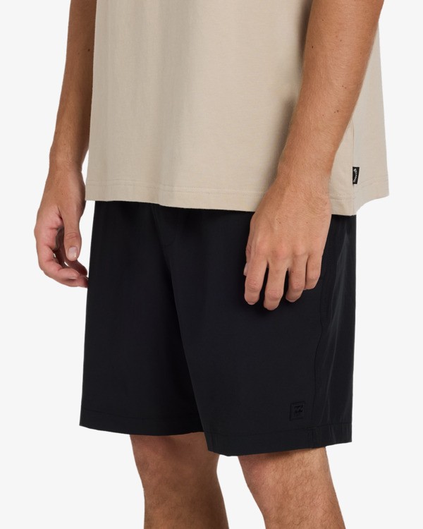 6 Surftrek 17" Black 24A321503 Billabong