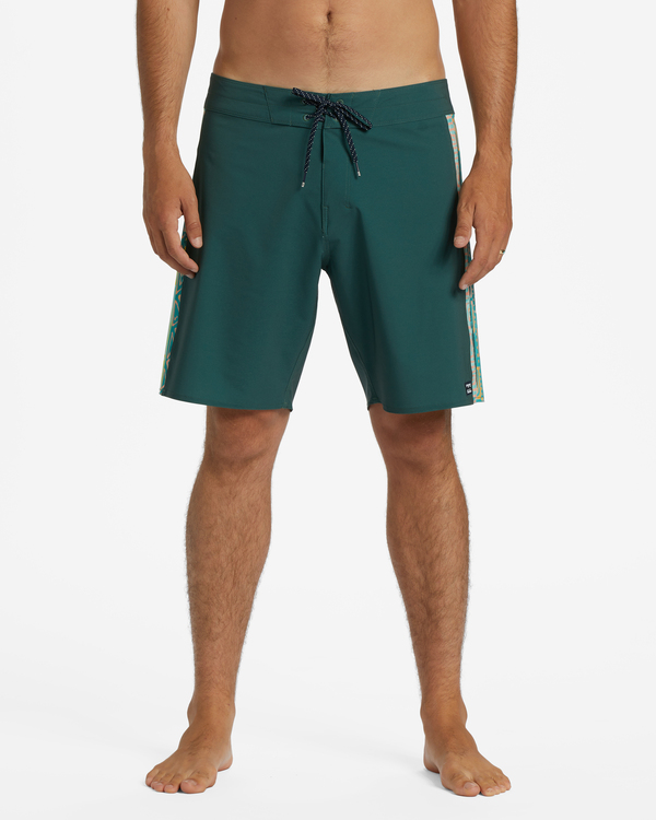 3 D Bah Ciclo Pro - Performance Board Shorts for Men Yellow ABYBS00386 Billabong