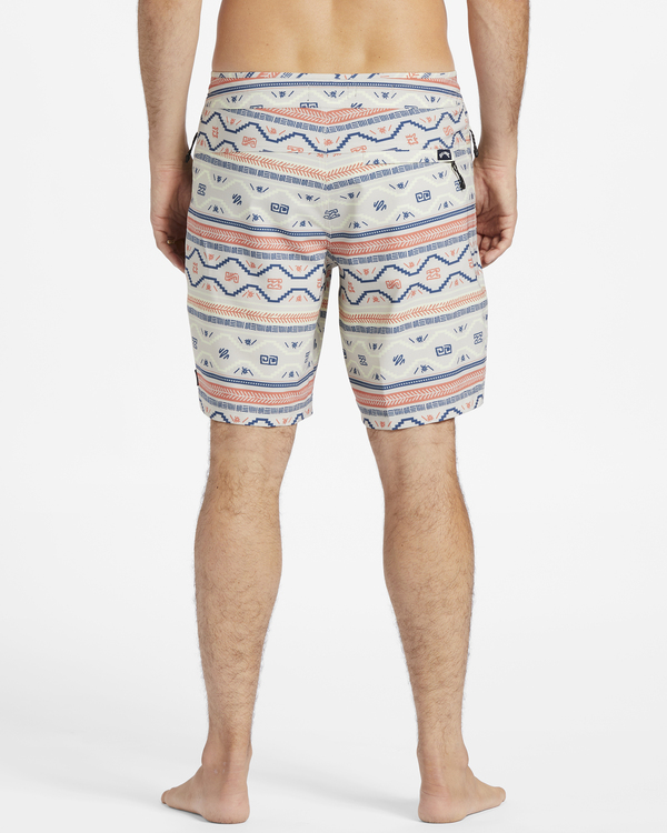 4 Surftrek Lo Tide - Boardshorts f&uuml;r M&auml;nner Beige ABYBS00403 Billabong