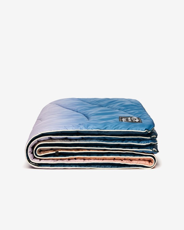 3 Rumpl x A/Div Puffy - Funktionelle Reisedecke Bunt ABYHM00108 Billabong