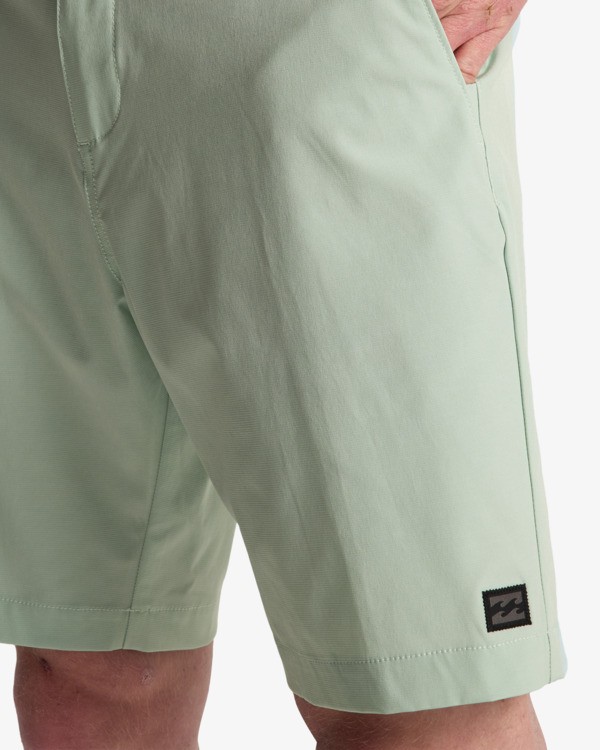 4 Crossfire Mid - Submersible Shorts for Men Green ABYWS00189 Billabong