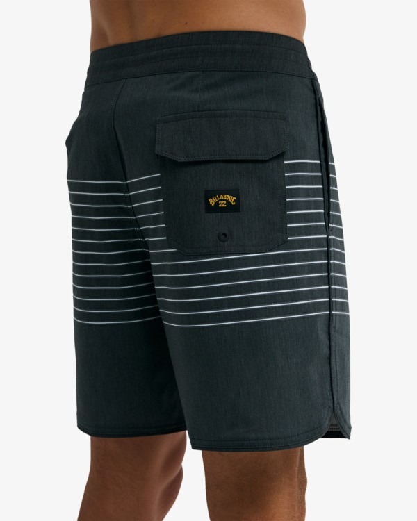 7 73 17.5" Black BL000456 Billabong