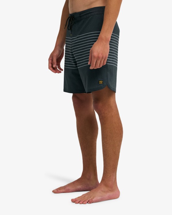 5 73 17.5" Black BL000456 Billabong