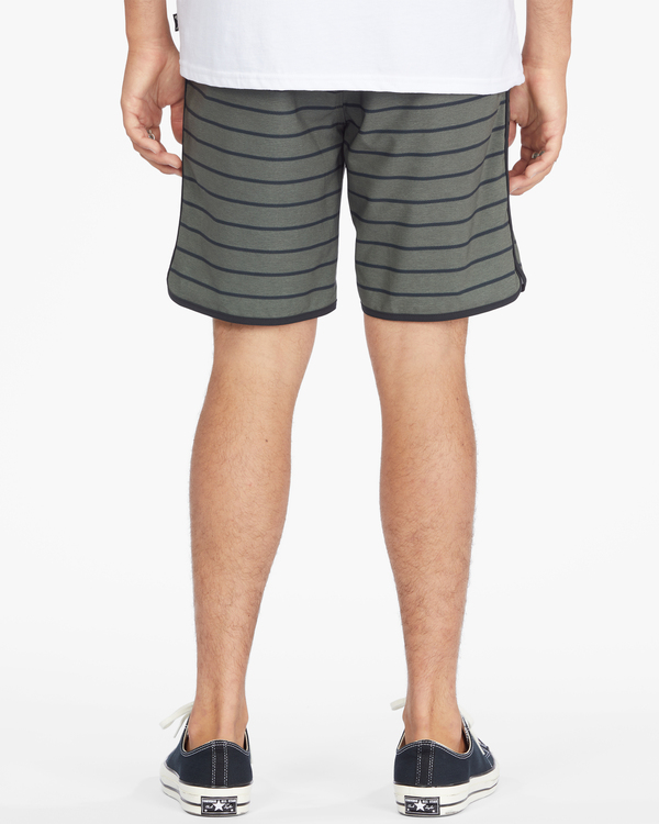 2 Crossfire Elastic 73 - Hybrid Shorts for Men Green C1WK48BIP2 Billabong
