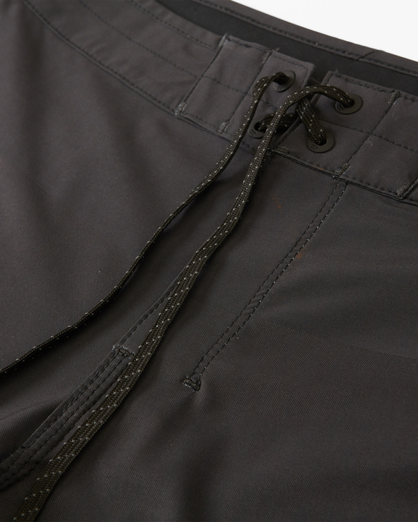 4 Kamea Jungle D Bah Airlite 19" - Board Shorts for Men  D1BS38BIS2 Billabong
