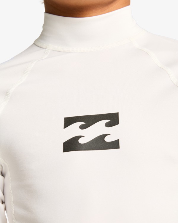 3 Waves All Day White EBBWR00101 Billabong