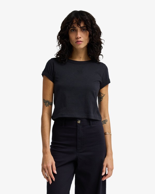 0 Daily - Enganliegendes T-Shirt f&uuml;r Frauen Schwarz EBJKT00120 Billabong