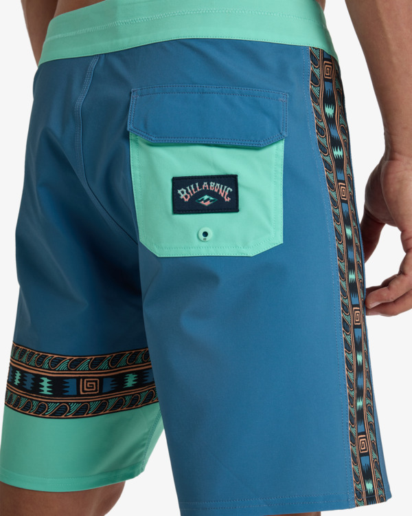 7 Burleigh Pro 18" - Performance-Boardshorts für Männer Blau EBYBS00116 Billabong