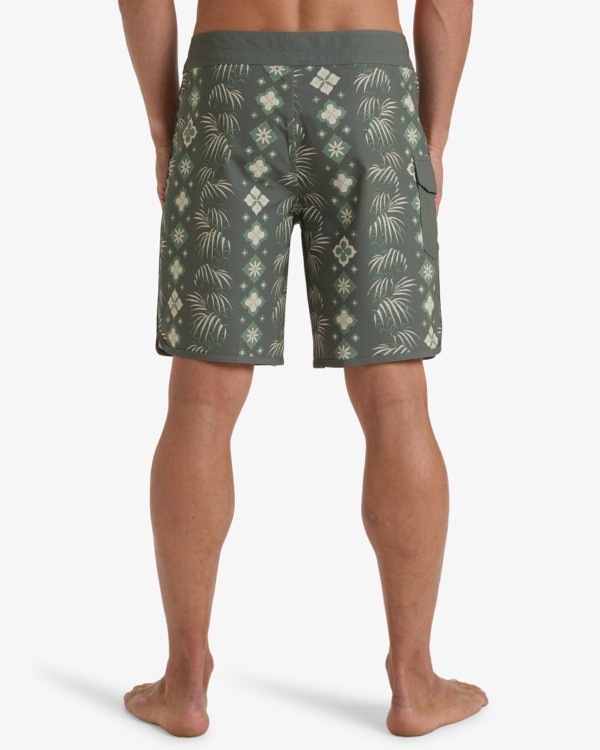4 73 Theme Pro 18.5" - Boardshorts Performance para hombre  EBYBS00122 Billabong
