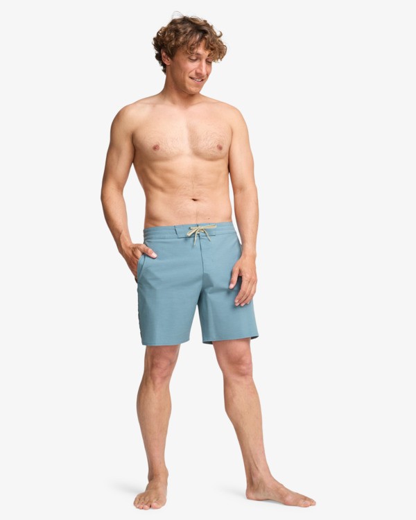 5 Wategos Low Tide Blue EBYBS00131 Billabong