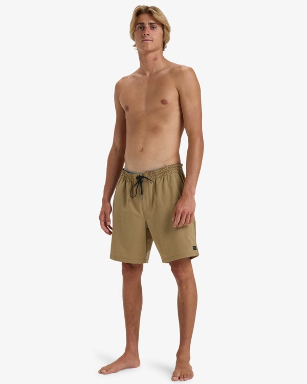 1 Crossfire 18" Beige EBYHY03005 Billabong