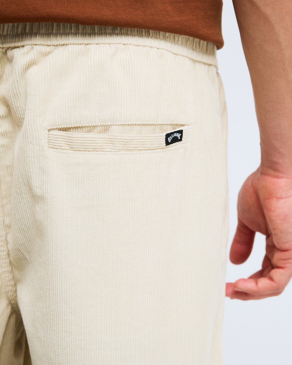 5 Larry Beige EBYNP00111 Billabong