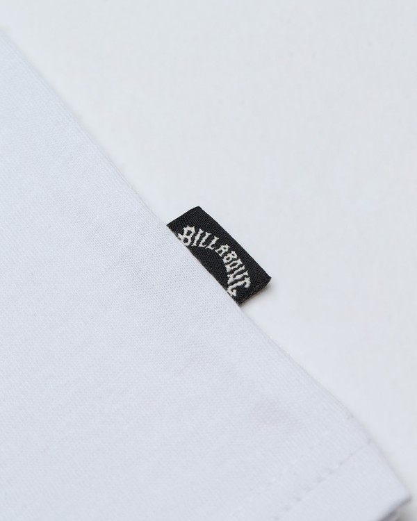 6 Rockies White EBYZT00594 Billabong