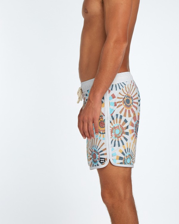 1 73 Line Up Laybacks 16Boardshort Beige H1LB02BIP8 Billabong
