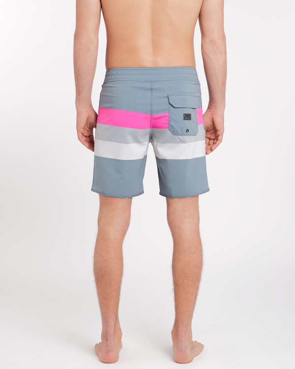 1 Momentum X Short 17'' Boardshorts  J1BS04BIS8 Billabong