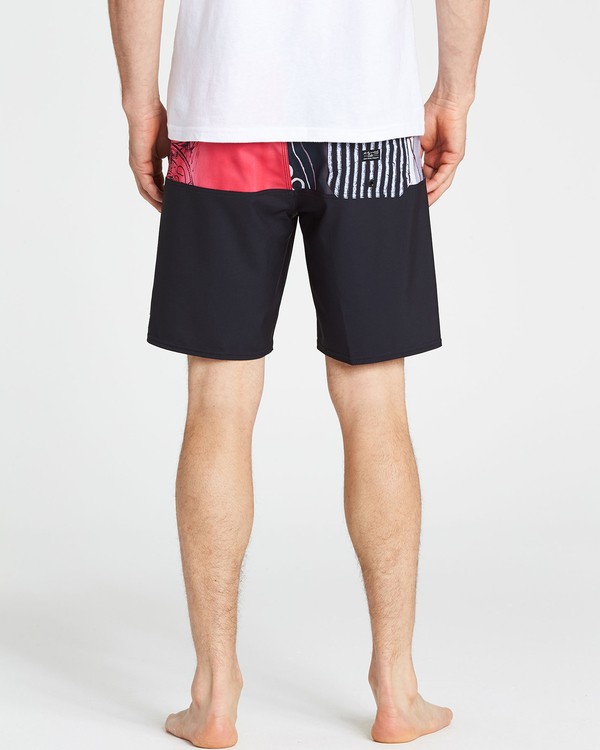1 New Flame X 19'' Boardshorts  J1BS16BIMU Billabong