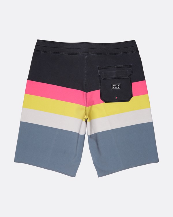 3 Momentum X Short 17'' Boardshorts  L1BS06BIF8 Billabong
