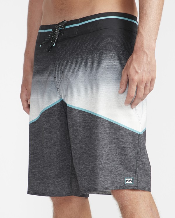 0 North Point Pro 20" Boardshorts Schwarz N1BS11BIP9 Billabong