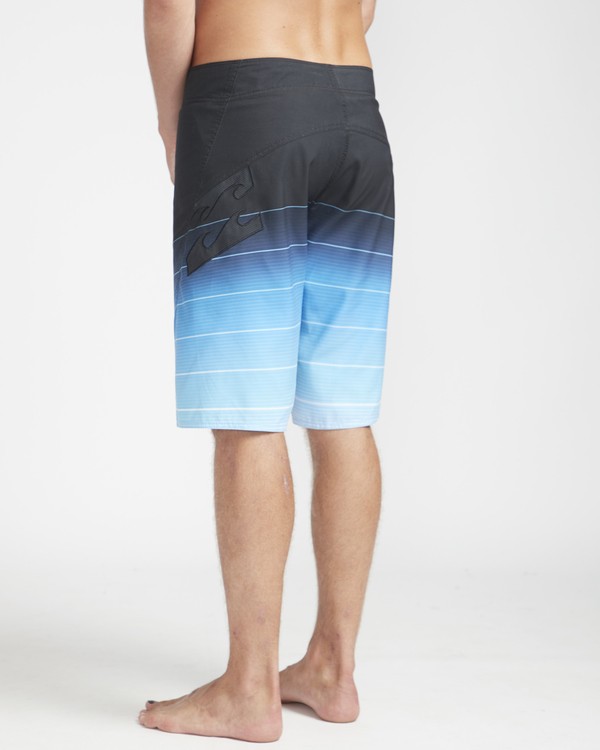 2 Fluid Originals 21" Boardshorts  N1BS32BIP9 Billabong