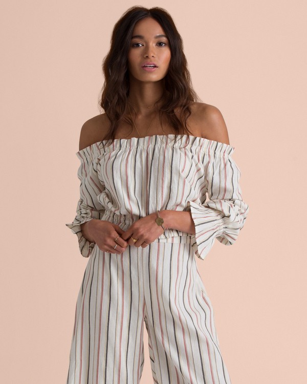 1 Tulum Weathers Off-Shoulder Blouse Top  N3TP12BIP9 Billabong
