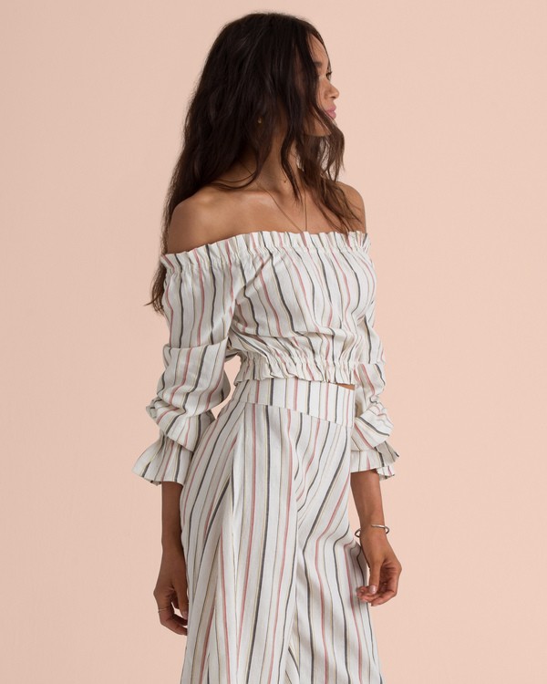 2 Tulum Weathers Off-Shoulder Blouse Top  N3TP12BIP9 Billabong