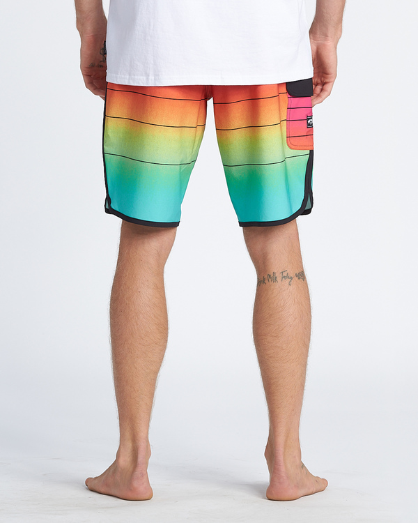 8 73 Stripe Pro 20" - Board Short a Righe da Uomo Pink S1BS36BIP0 Billabong