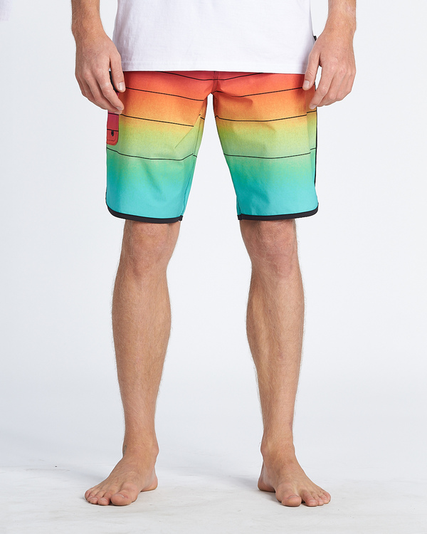 7 73 Stripe Pro 20" - Boardshorts com riscas para Homem Pink S1BS36BIP0 Billabong