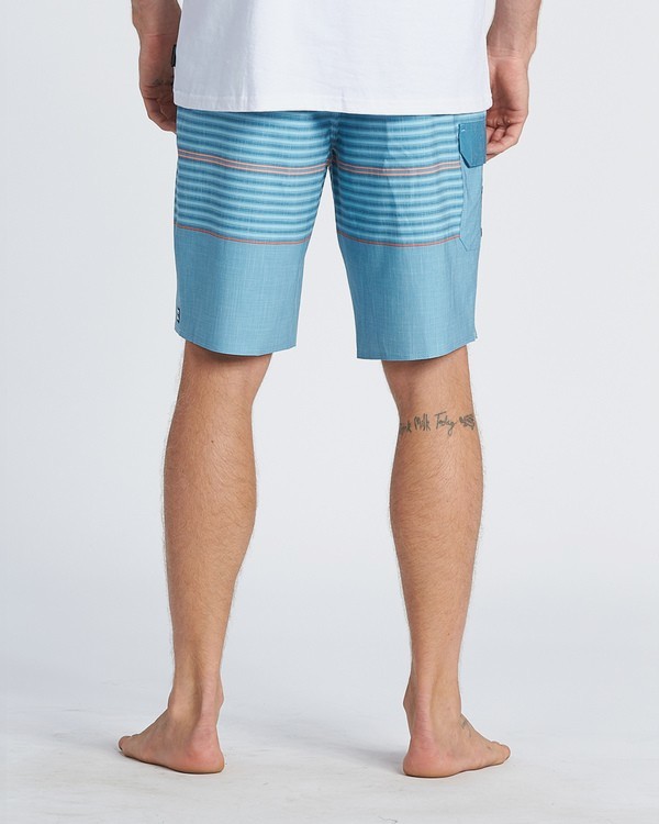 3 All Day Pro 18" - Striped Board Shorts for Men Blue S1BS46BIP0 Billabong
