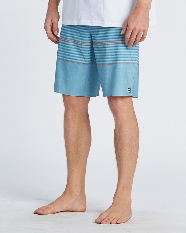 4 All Day Pro 18" - Striped Board Shorts for Men Blue S1BS46BIP0 Billabong