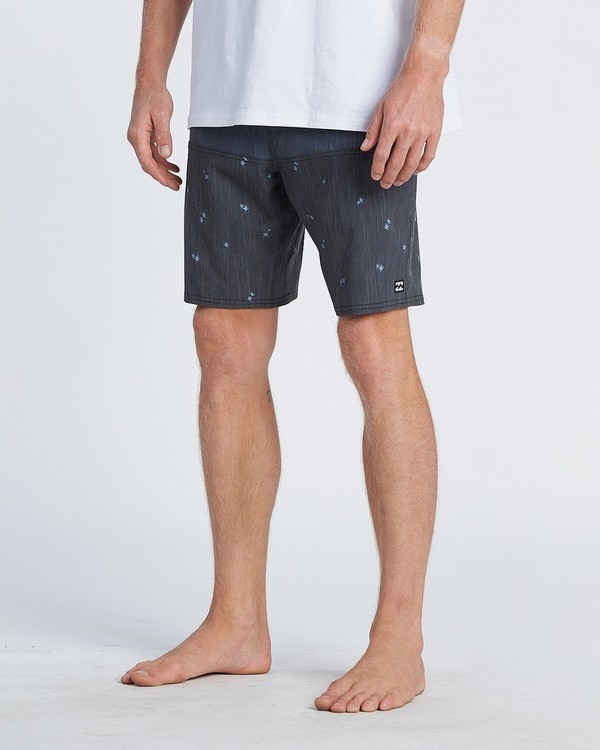 9 Tribong 19" - Bordshorts mit Colorblock-Design für Herren  S1BS49BIP0 Billabong