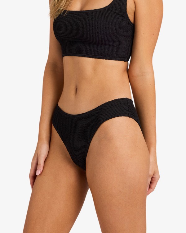 6 Summer High Bondi Schwarz UBJX400600 Billabong