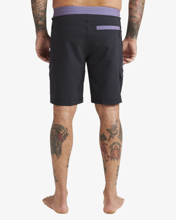 6 Otis Mangrove 18.5" - Performance-Boardshorts für Männer Schwarz UBYBS00505 Billabong