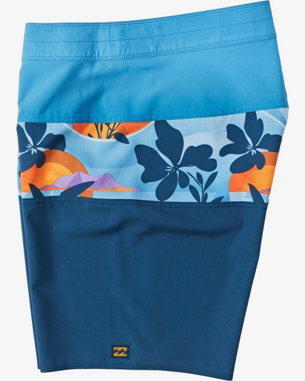 2 Tribong Pro - Board Shorts for Boys Beige W2BS21BIP1 Billabong