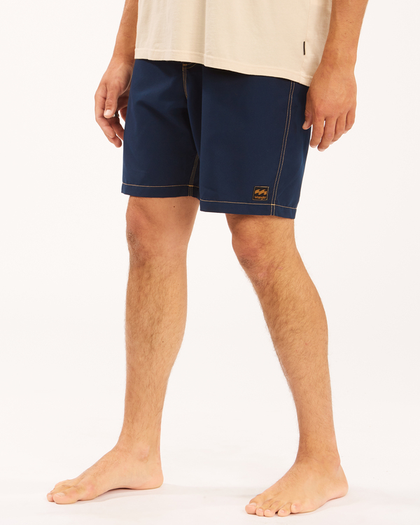7 Wrangler Icons 17" - Boardshorts f&uuml;r M&auml;nner Blau Z1BS06BIF1 Billabong