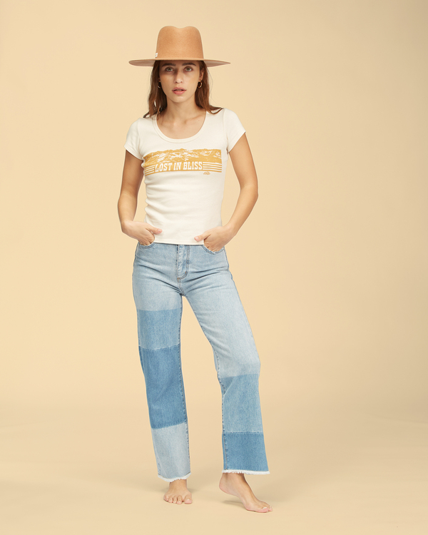 2 Wrangler Hey Honey - T-Shirt for Women White Z3KT04BIF1 Billabong