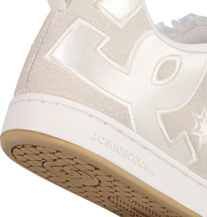 Court Graffik - Leather Shoes for Women  300678