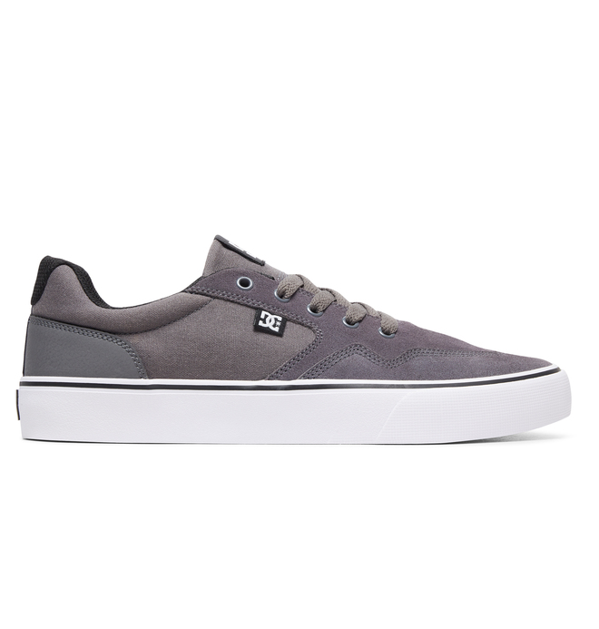 Rowlan Suede Shoes for Men DC Shoes