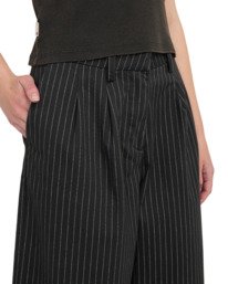 2 Double Pleated Bermuda - Bermuda-Shorts f&uuml;r Frauen Schwarz ELJNS00122 Element