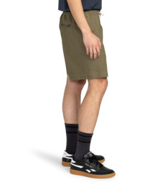 4 Chillin Classic 17" - Shorts mit elastischem Bund für Männer Grün ELYWS00133 Element