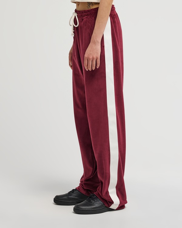 7 Velvet Red ELJFB03000 Element