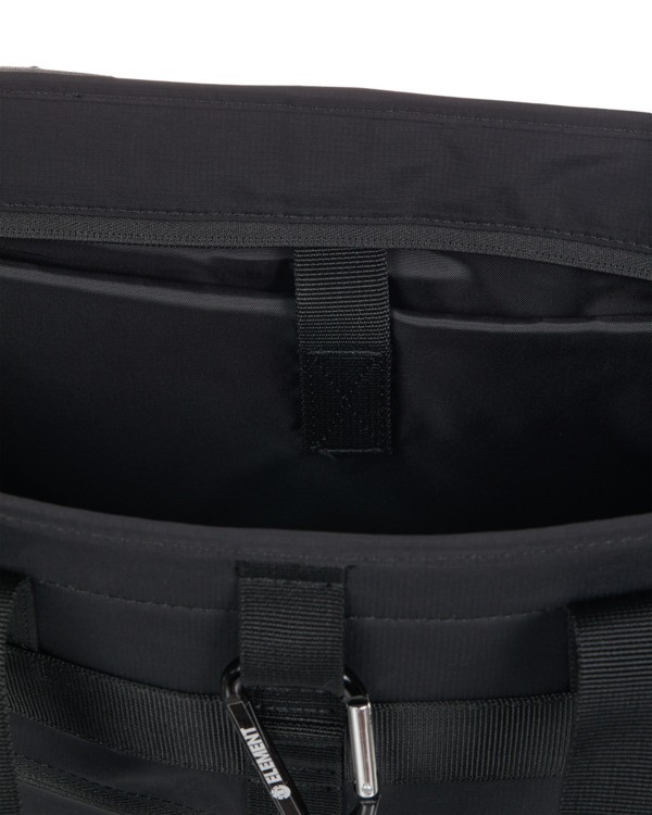 4 2-Way Laptop 25L Black ELYBP00174 Element