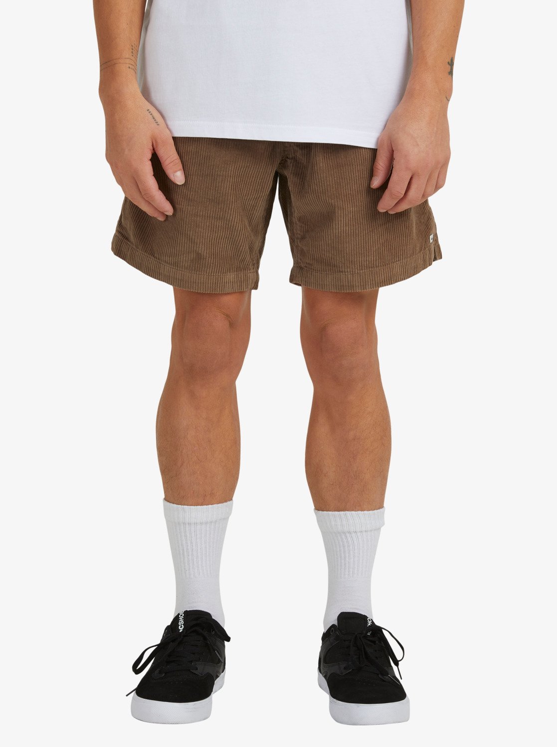 eqyws03740_quiksilver,